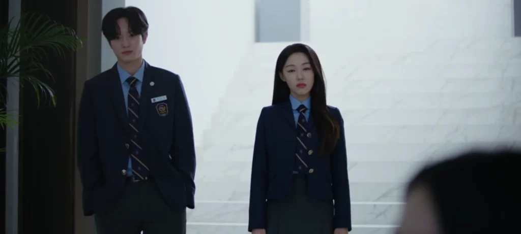 Bitch x Rich Season 2 Episode 2 Hindi Recap 1 Bitch x Rich Season 2 Episode 2 Hindi Recap