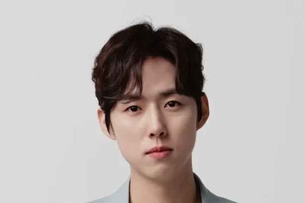 K-Drama Star Baek Sung-hyun to Lead 'Eyes of Dawn' Musical: A Grand Return After 9 Years!