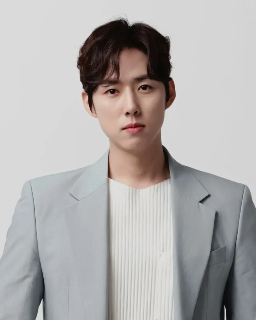 K-Drama Star Baek Sung-hyun to Lead 'Eyes of Dawn' Musical: A Grand Return After 9 Years!