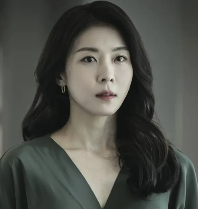 Climax K-Drama: Full Cast, Release Date & Where to Watch – A Deadly Power Game!" 13 Climax K-Drama - Ha Ji Won