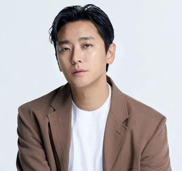 Ju Ji-hoon Rejects 'Inside Men' Remake! Why He Chose the Intense New Drama 'Buy King' Instead"