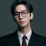 Lee Jun-ho Confirmed as Cold-Blooded Chaebol Heir in New Thriller 'Viking'!