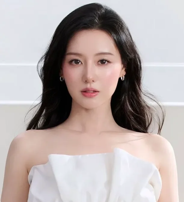 Kim Ji-won to Star as Korea's First Female Detective in Netflix Series Detective Park Mi-ok