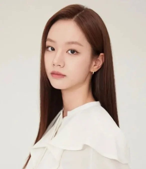 Hyeri Reportedly Leading New K-Drama 'Handle With Care'—Everything We Know