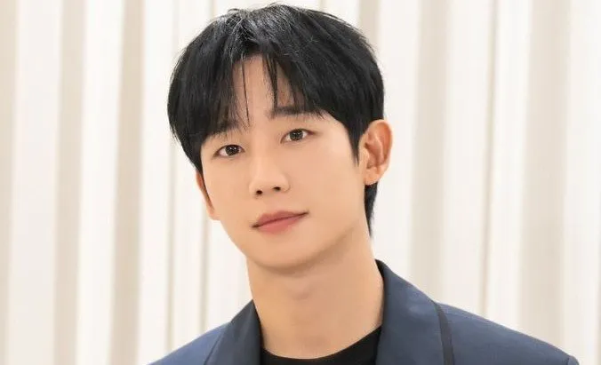 Jung Hae-In’s Next Drama ‘Lucky Seoul’ Is a Dark Revenge Thriller About Jeonse Fraud Jung Hae-In's Next Drama 'Lucky Seoul' Is a Dark Revenge Thriller About Jeonse Fraud